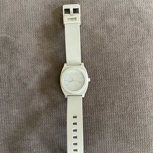 Nixon Time Teller Watch